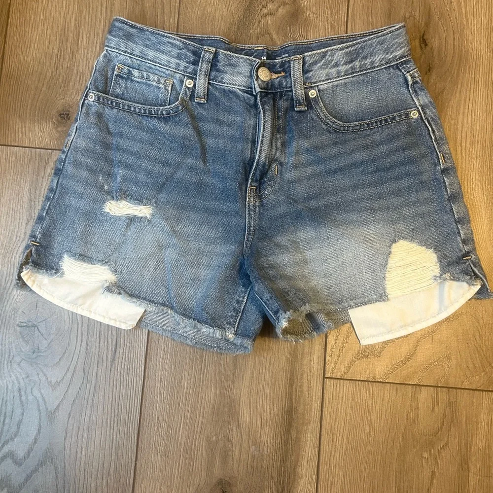 Old Navy Distressed Denim Shorts in Blue